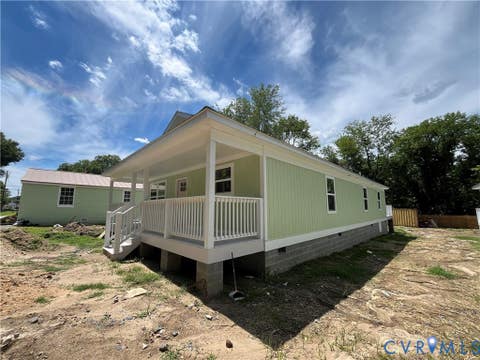 Tiny photo for 617 Cameron Street, Petersburg, VA 23803 (MLS # 2617344)