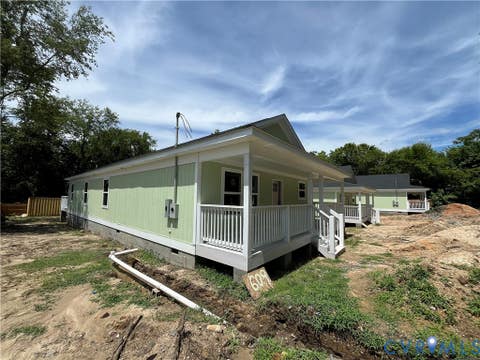Tiny photo for 617 Cameron Street, Petersburg, VA 23803 (MLS # 2617344)