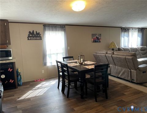 Tiny photo for 7156 Double Bridges Road, Victoria, VA 23974 (MLS # 2529250)