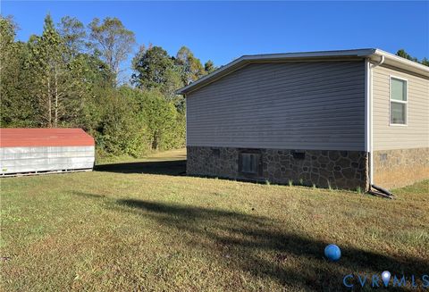 Tiny photo for 7156 Double Bridges Road, Victoria, VA 23974 (MLS # 2529250)