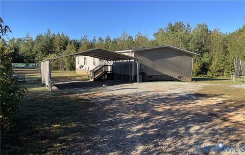 Tiny photo for 7156 Double Bridges Road, Victoria, VA 23974 (MLS # 2529250)