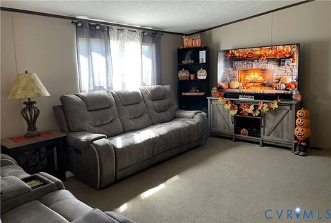 Tiny photo for 7156 Double Bridges Road, Victoria, VA 23974 (MLS # 2529250)