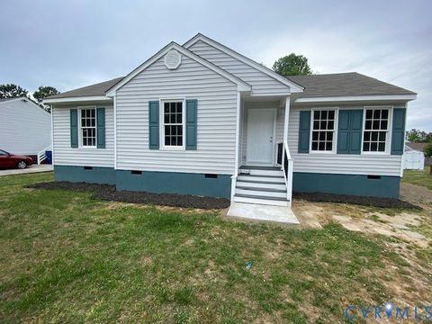 Photo of 5748 Fox Hunt Trail, Chesterfield, VA 23803 (MLS # 2612346)