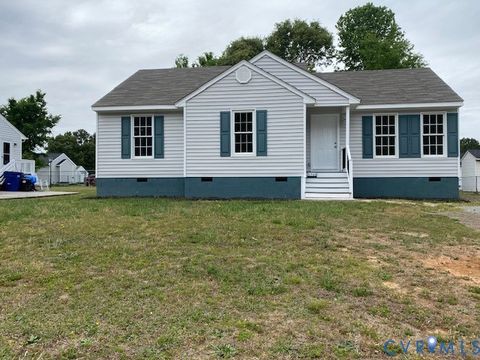 Photo of 5748 Fox Hunt Trail, Chesterfield, VA 23803 (MLS # 2612346)