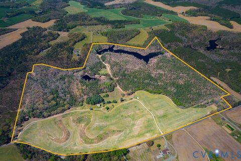 18262 Seals Road Bowling Green VA 22427