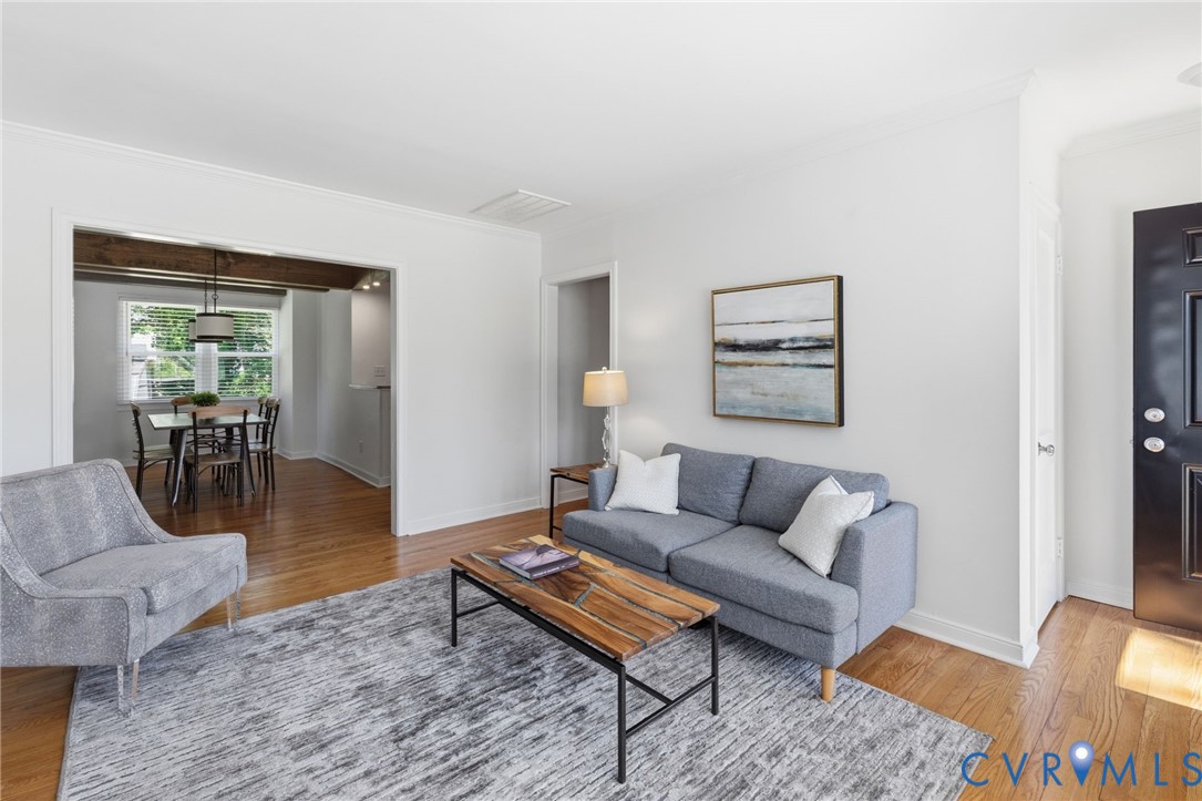 1406 Dinwiddie Avenue