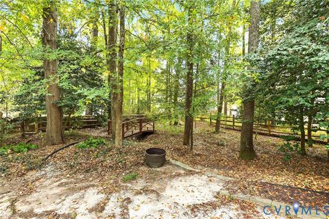 Tiny photo for 107 Creek Point Court, Colonial Heights, VA 23834 (MLS # 2530066)