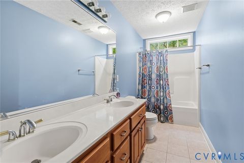 Tiny photo for 107 Creek Point Court, Colonial Heights, VA 23834 (MLS # 2530066)