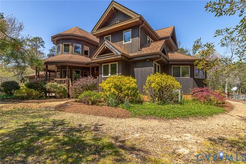 Photo of 176 Baypointe Court Ct, Reedville, VA 22539 (MLS # 2609019)