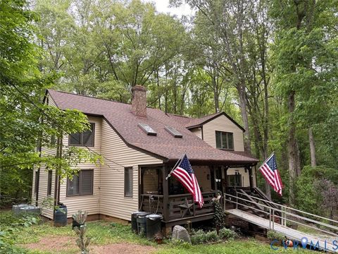 Photo of 208 Johnson Mill Lane, Bumpass, VA 23024 (MLS # 2612499)