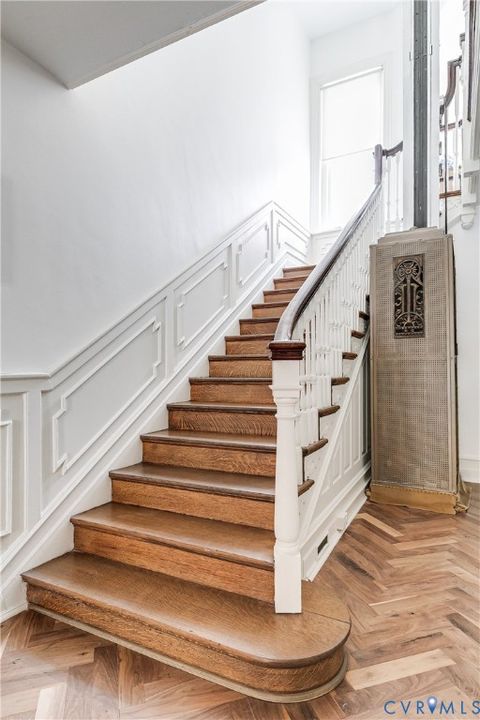Tiny photo for 1015 W Franklin Street, Richmond, VA 23220 (MLS # 2608247)