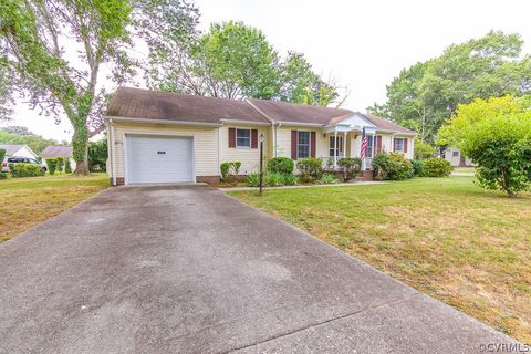 Photo of 705 Della Street, Tappahannock, VA 22560 (MLS # 2417694)
