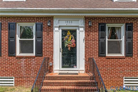 Tiny photo for 1900 9th Street, Victoria, VA 23974 (MLS # 2617174)