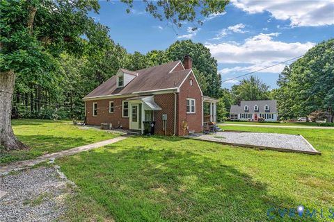 Tiny photo for 1900 9th Street, Victoria, VA 23974 (MLS # 2617174)