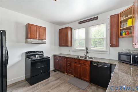 Tiny photo for 1900 9th Street, Victoria, VA 23974 (MLS # 2617174)