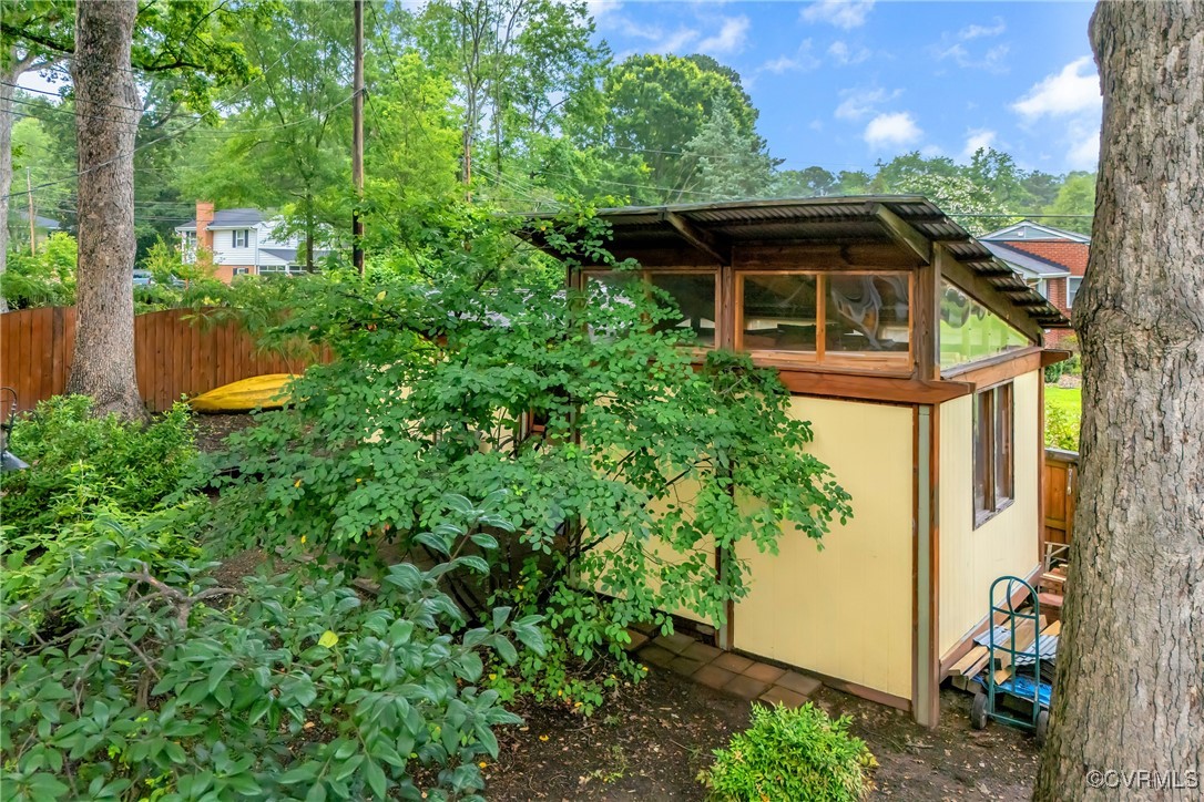 Henrico, Virginia 23229, United States, 3 Bedrooms Bedrooms, ,2 BathroomsBathrooms,Residential,Pending,154386