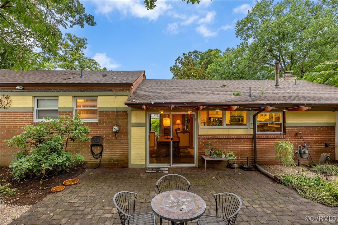 Henrico, Virginia 23229, United States, 3 Bedrooms Bedrooms, ,2 BathroomsBathrooms,Residential,Pending,154386