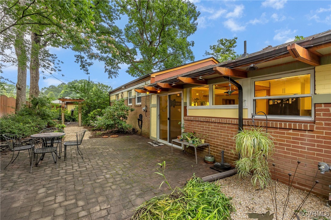 Henrico, Virginia 23229, United States, 3 Bedrooms Bedrooms, ,2 BathroomsBathrooms,Residential,Pending,154386