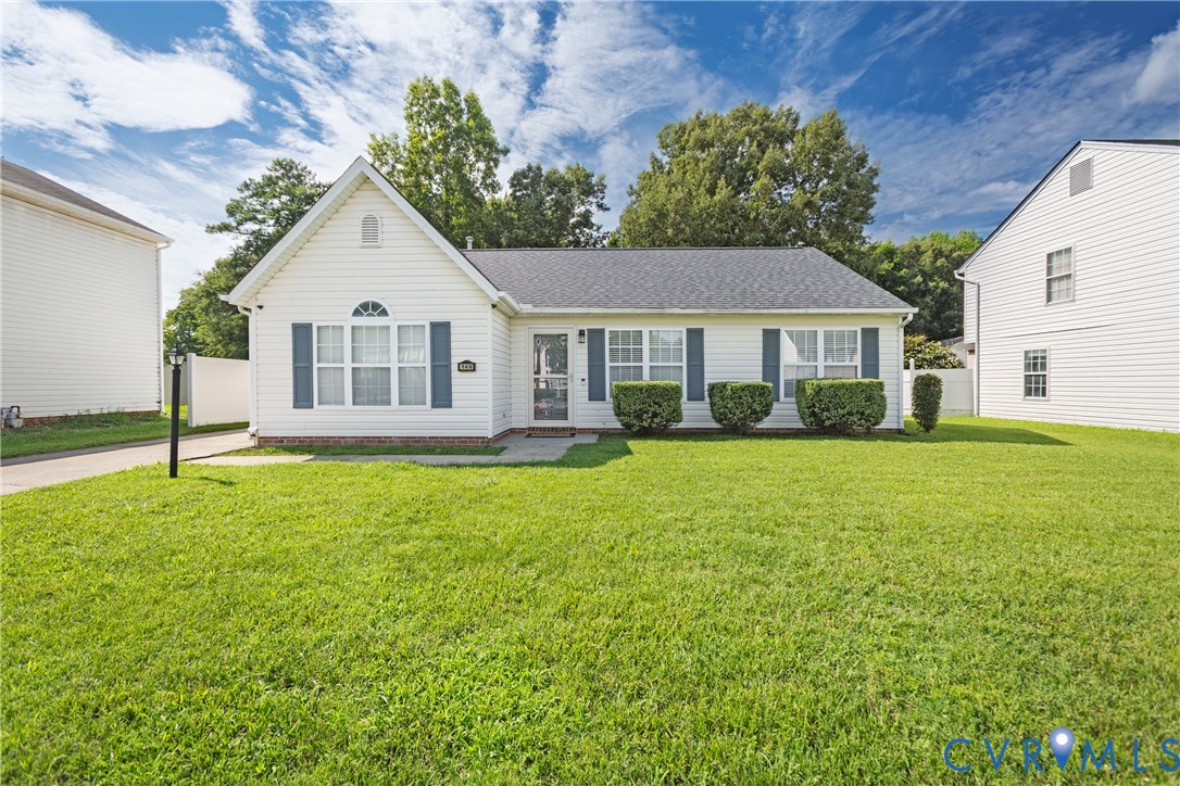 Photo 1 of 35 — 146 Elsing Green Way, Fairfield, VA 23075
