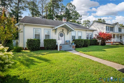 Photo of 305 Bradsher Avenue, Colonial Heights, VA 23834 (MLS # 2620171)