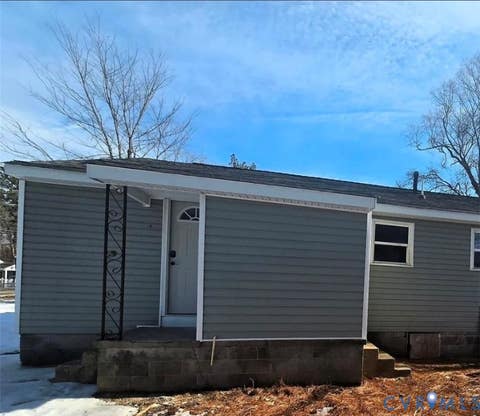 Photo of 1108 6th Street, Petersburg, VA 23803 (MLS # 2623415)