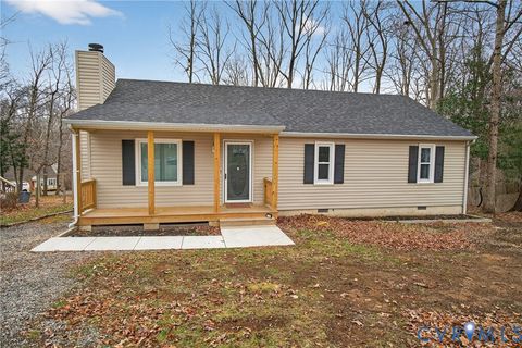 Tiny photo for 1303 Staffordshire Court, Midlothian, VA 23113 (MLS # 2604511)