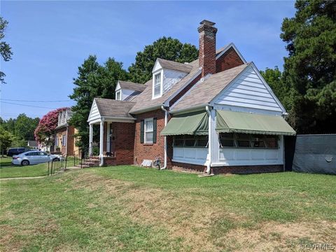 A home in Colonial Heights