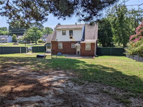 A home in Colonial Heights