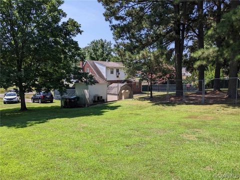 A home in Colonial Heights