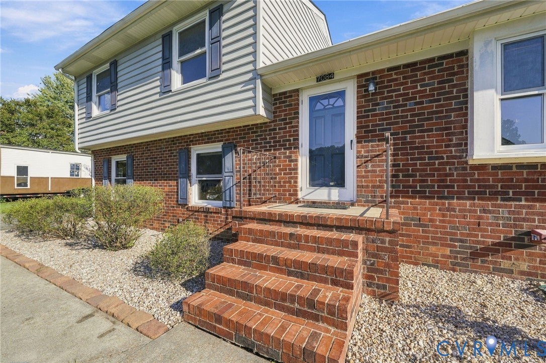 7084 Marie Lane
