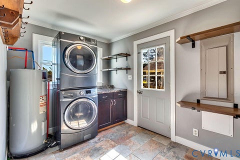 Tiny photo for 32 2nd Avenue AVE, Kilmarnock, VA 22482 (MLS # 2627817)