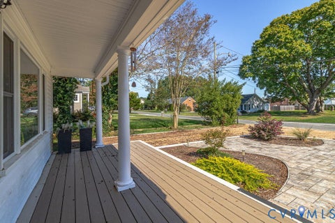 Tiny photo for 32 2nd Avenue AVE, Kilmarnock, VA 22482 (MLS # 2627817)