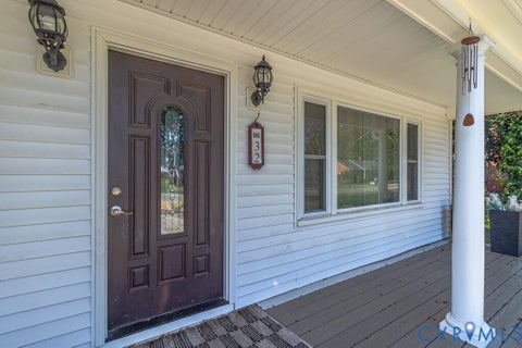 Tiny photo for 32 2nd Avenue AVE, Kilmarnock, VA 22482 (MLS # 2627817)