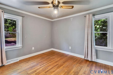 Tiny photo for 32 2nd Avenue AVE, Kilmarnock, VA 22482 (MLS # 2627817)