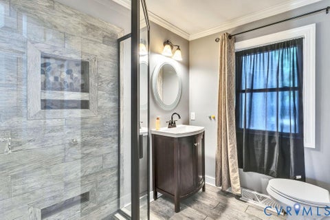 Tiny photo for 32 2nd Avenue AVE, Kilmarnock, VA 22482 (MLS # 2627817)