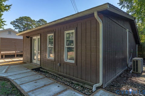 Tiny photo for 32 2nd Avenue AVE, Kilmarnock, VA 22482 (MLS # 2627817)