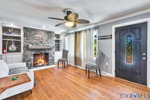 Tiny photo for 32 2nd Avenue AVE, Kilmarnock, VA 22482 (MLS # 2627817)
