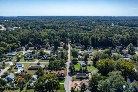 Tiny photo for 32 2nd Avenue AVE, Kilmarnock, VA 22482 (MLS # 2627817)