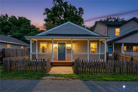 Photo of 207 Kentucky Avenue, Petersburg, VA 23803 (MLS # 2622057)