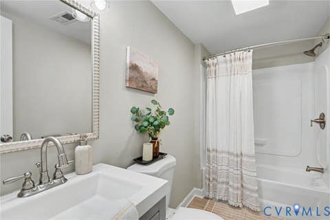 Tiny photo for 207 Kentucky Avenue, Petersburg, VA 23803 (MLS # 2622057)