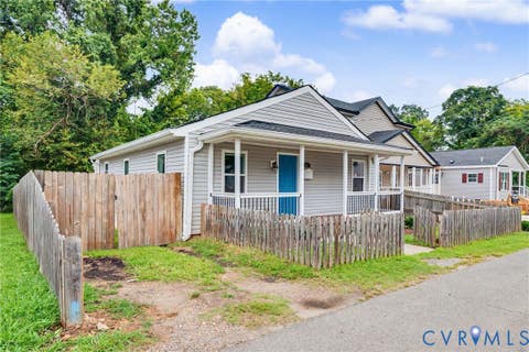 Tiny photo for 207 Kentucky Avenue, Petersburg, VA 23803 (MLS # 2622057)