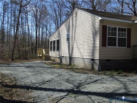 Tiny photo for 5705 Community House Road, Columbia, VA 23038 (MLS # 2611384)
