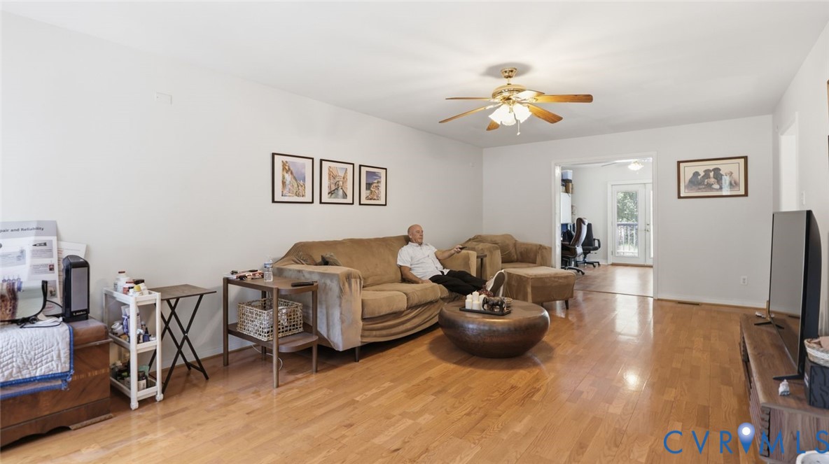 5218 Lockberry Ridge Drive