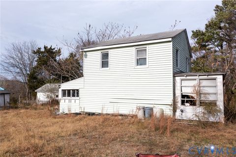 Photo of 2350 Lassiter Avenue, Petersburg, VA 23803 (MLS # 2532738)