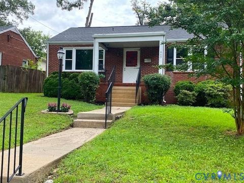 Tiny photo for 605 Walnut Avenue, Colonial Heights, VA 23834 (MLS # 2619706)
