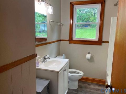 Tiny photo for 605 Walnut Avenue, Colonial Heights, VA 23834 (MLS # 2619706)