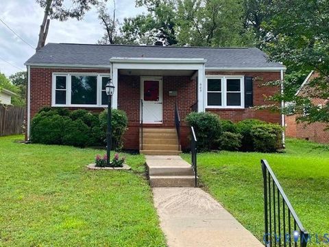 Photo of 605 Walnut Avenue, Colonial Heights, VA 23834 (MLS # 2619706)