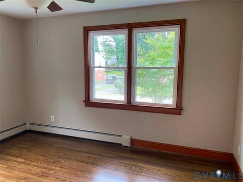 Tiny photo for 605 Walnut Avenue, Colonial Heights, VA 23834 (MLS # 2619706)