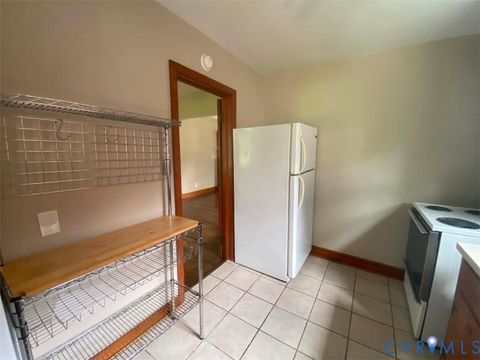 Tiny photo for 605 Walnut Avenue, Colonial Heights, VA 23834 (MLS # 2619706)