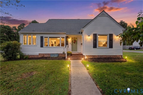 Photo of 1400 W Carolina Avenue, Nottoway, VA 23930 (MLS # 2625494)